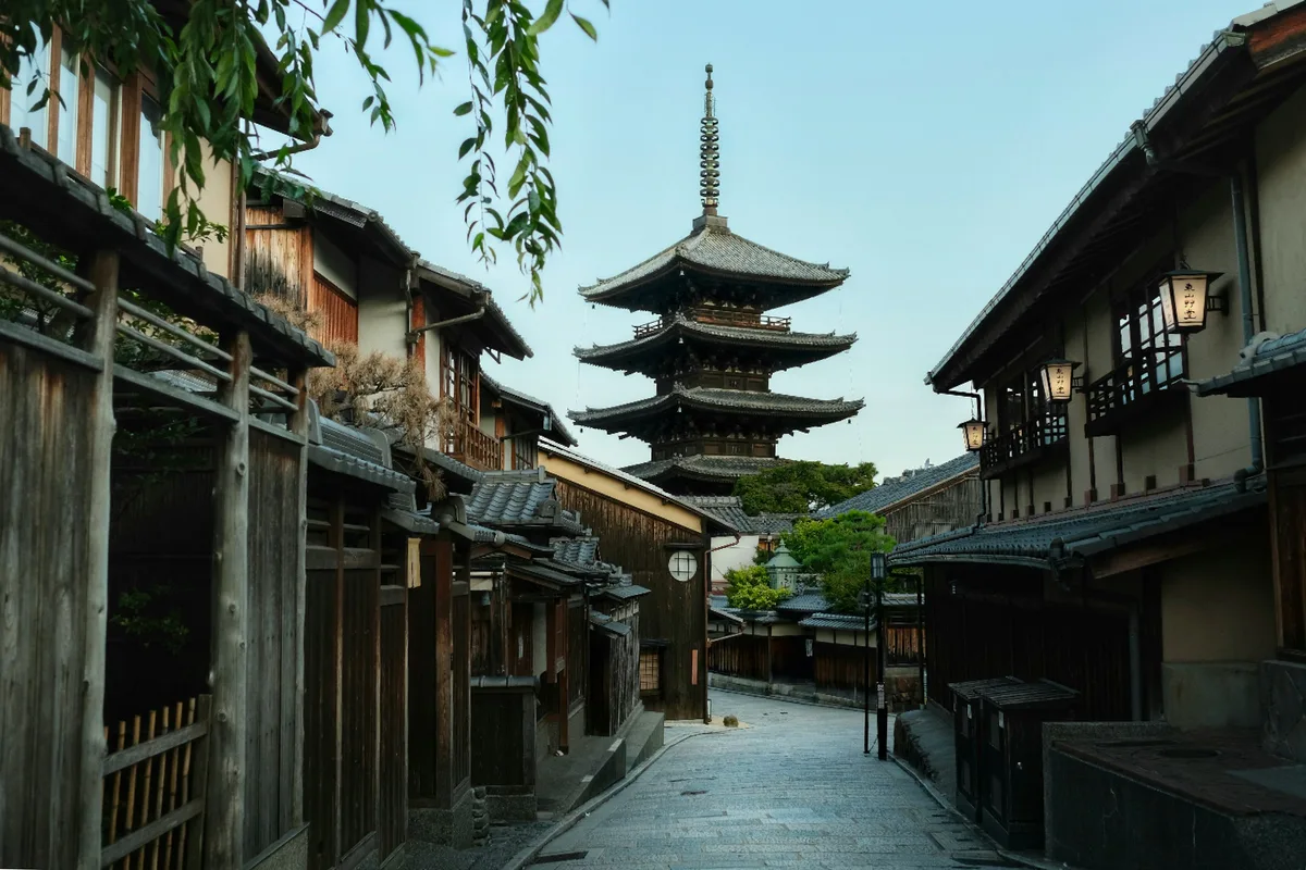 Sannenzaka street and Yasaka Pagoda in Kyoto early in the morning